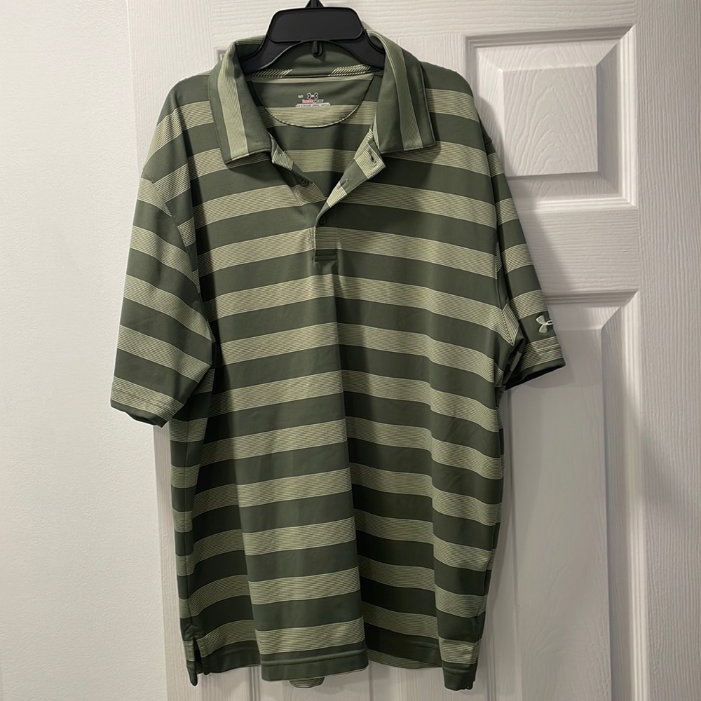 Men’s Under Armour Heat Gear Polo - Size Large Olive Green w Light Green Stripes